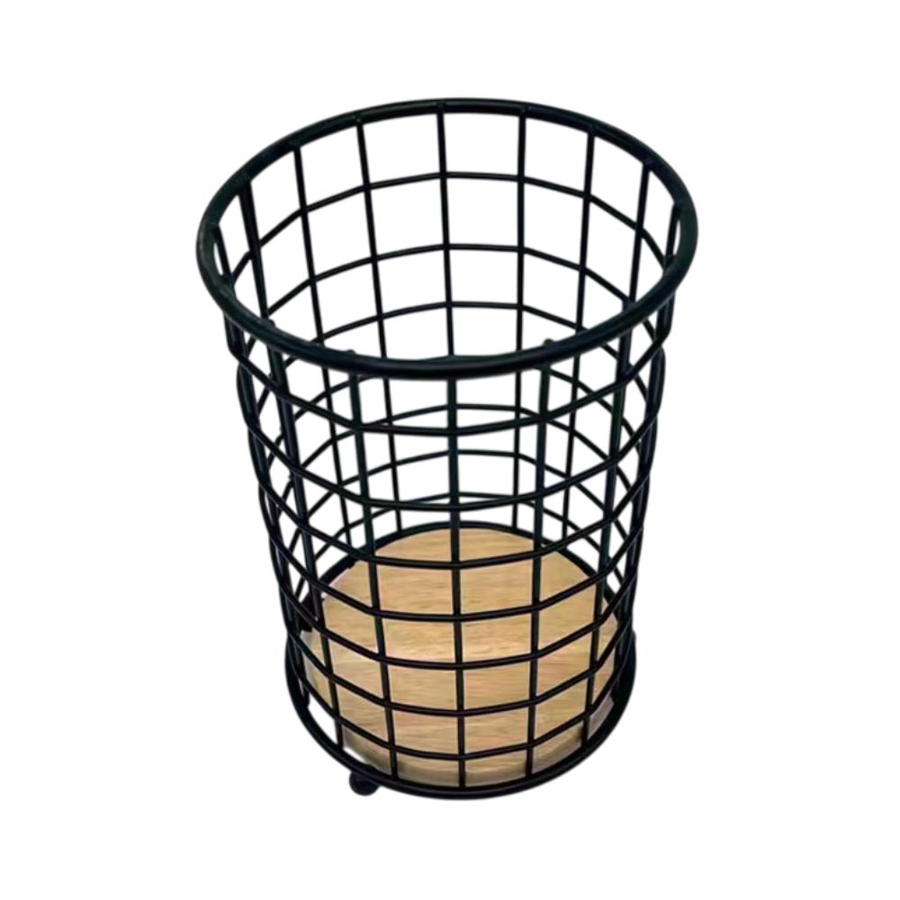 Récipient à ustensiles en métal