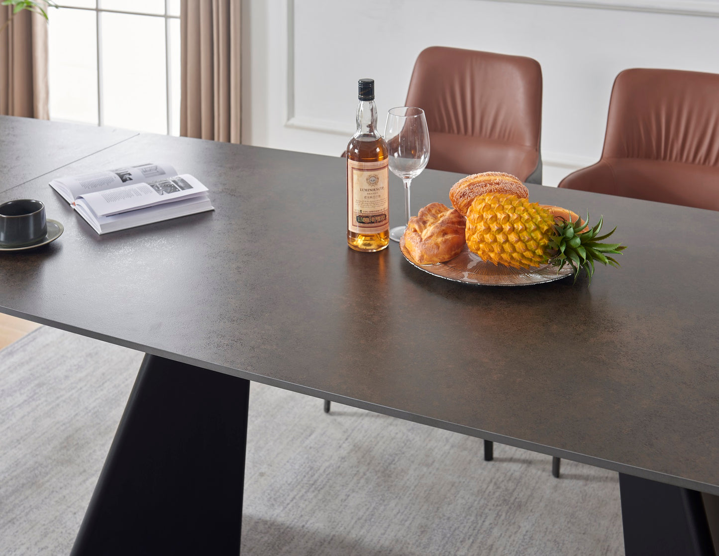 Table à manger extensible avec plateau en céramique brune 180/280x90xH76CM AMATO