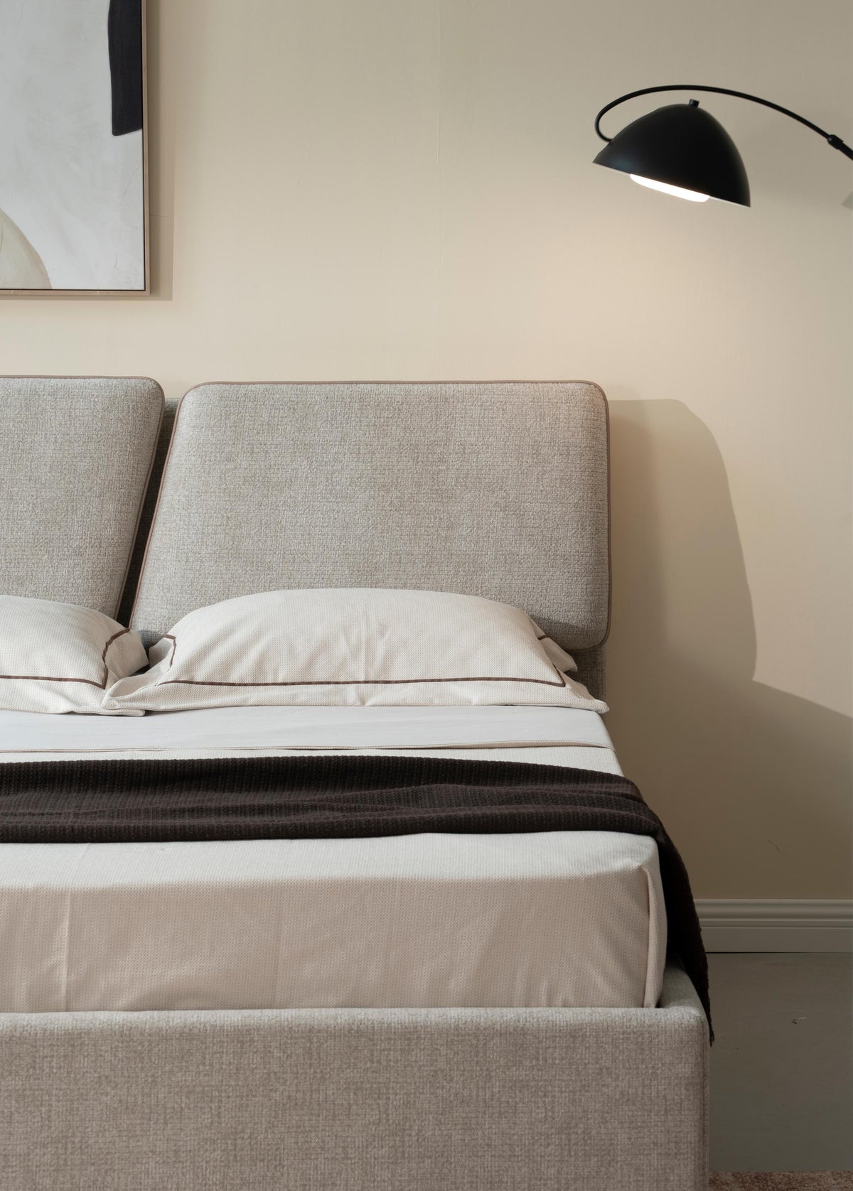 Lit en tissu anti tache - RIHAN
