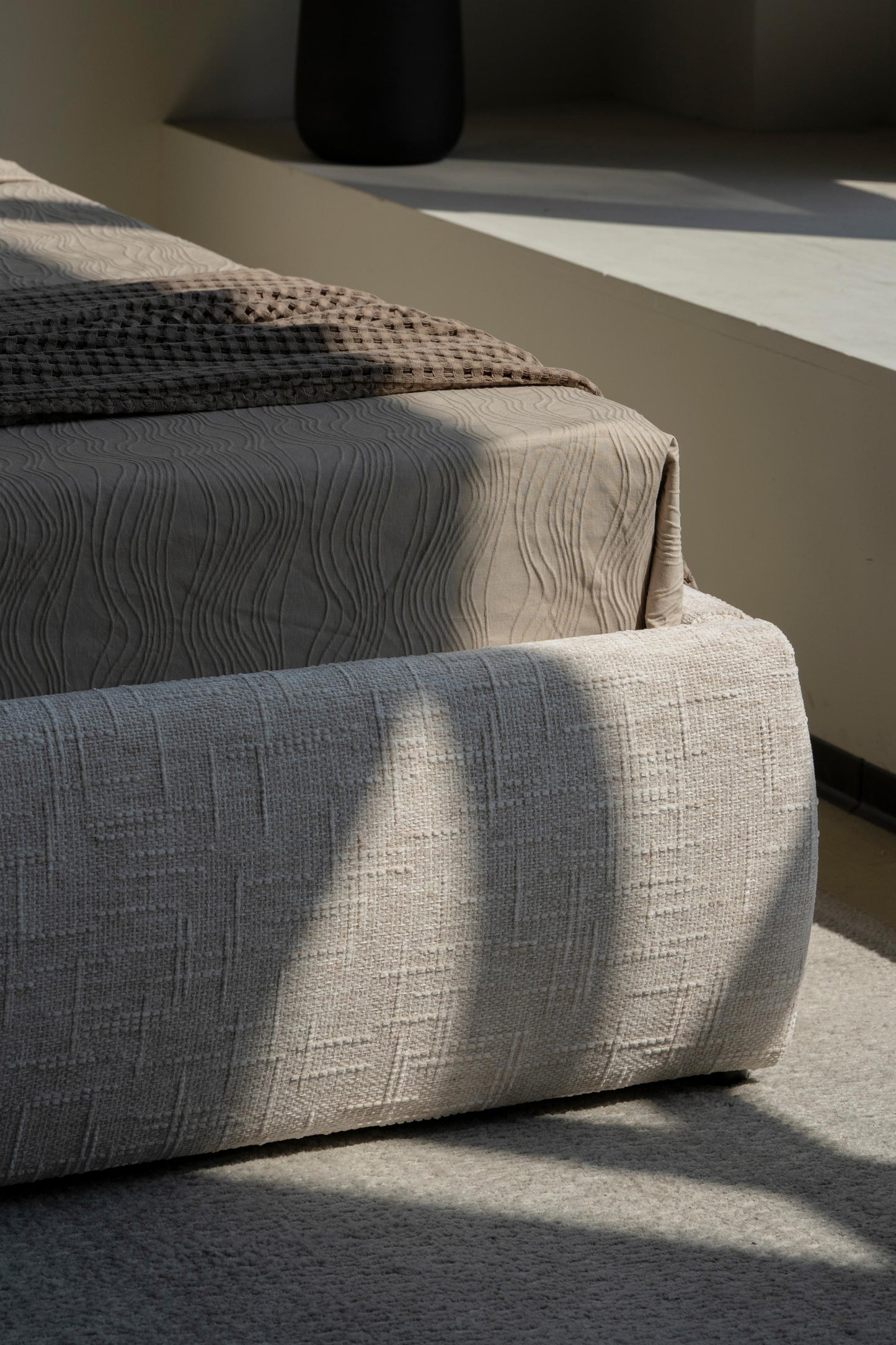 Lit avec sommier en tissu anti tâche -Mont Blanc