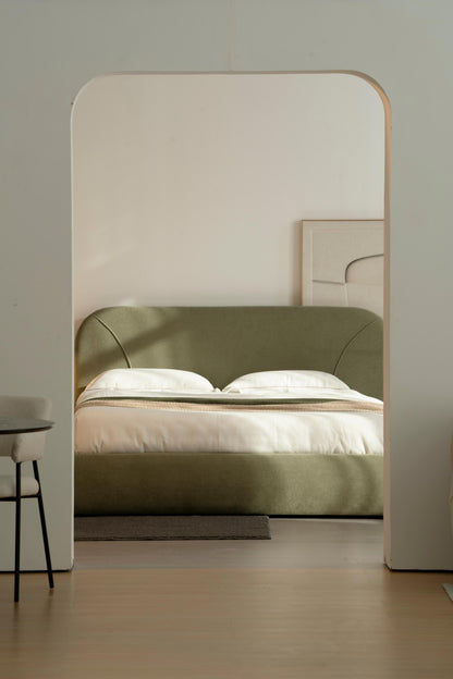 Lit en tissu vert avec sommier Softy